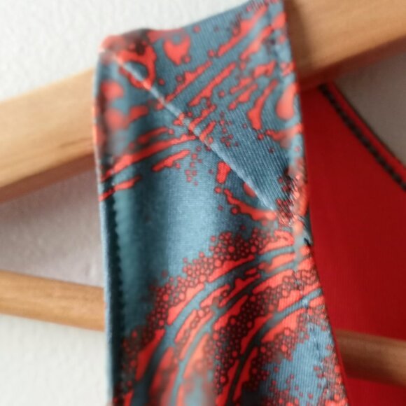 'Columbia' OMNI-WICK Vee Sleeveless Top with Bra Insert Size XS/TP EUC - Picture 5 of 9